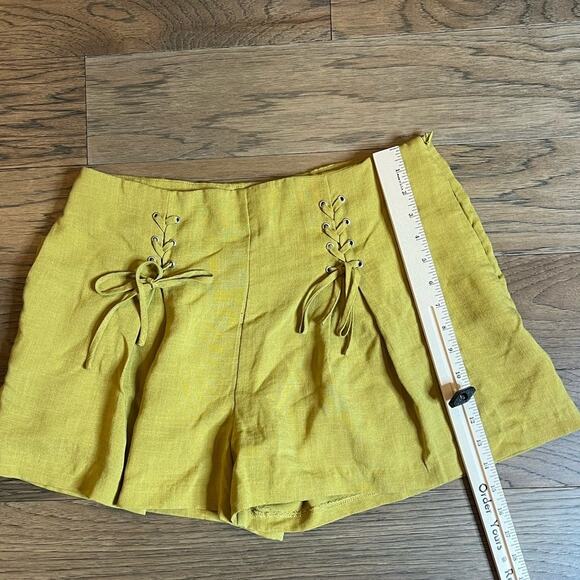 Anthro Lace Up High Waist Shorts Women's Casual Pleated Pockets Yellow - Picture 4 of 6